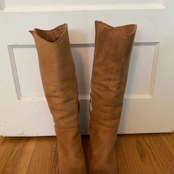 LEVI’S Heeled Boots - Picture 2 of 5